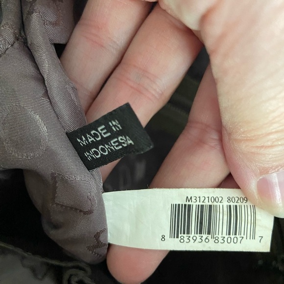 MARC JACOBS Olive Tan DISTRESSED Preppy Leather Flap SHOULDER BAG CROSS BODY - Picture 16 of 16